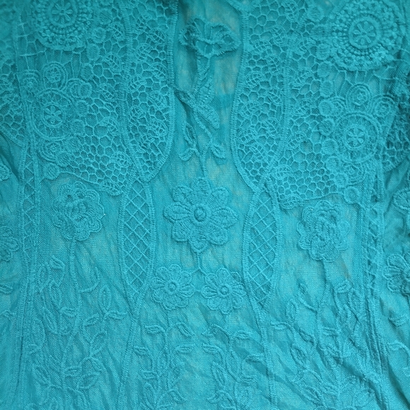Maurices Teal Lace Long Sleeve Top Size XL - Picture 2 of 5